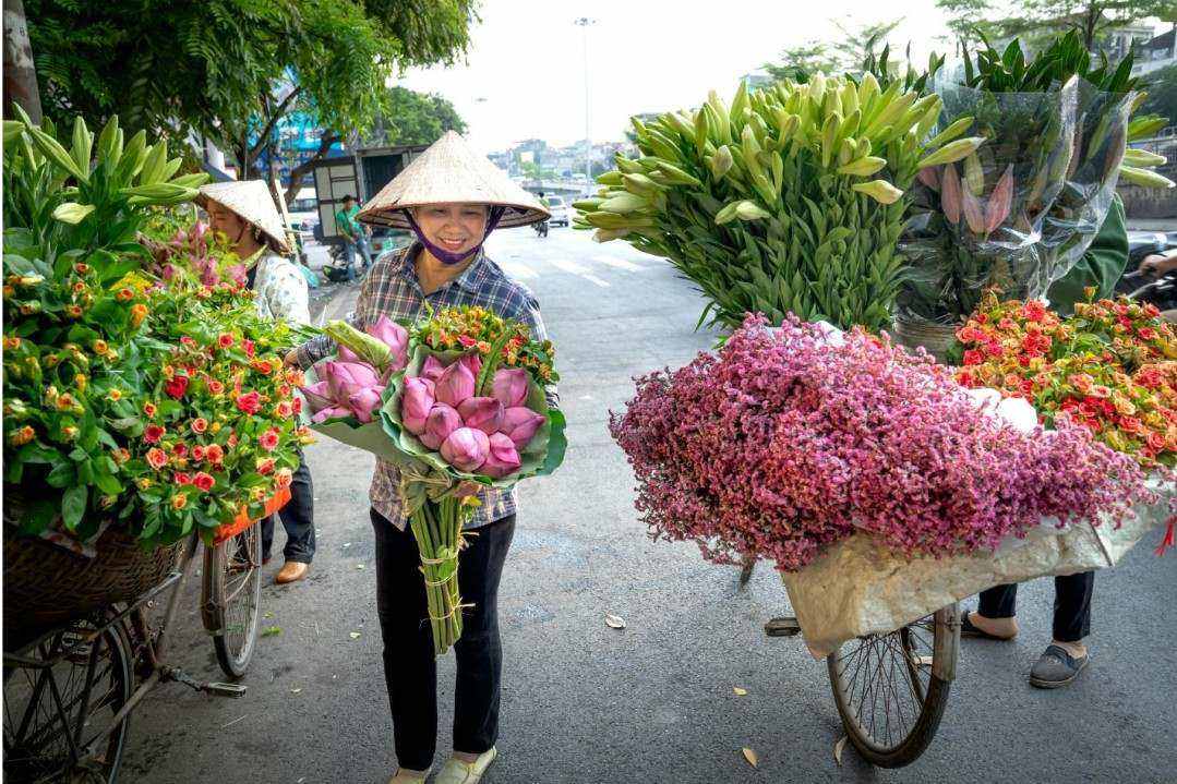 Pop-up flower bar in Melbourne